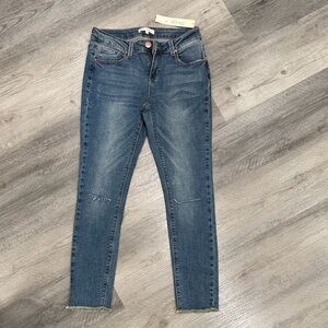 Love, Fire Women's Skinny Jeans in Blue